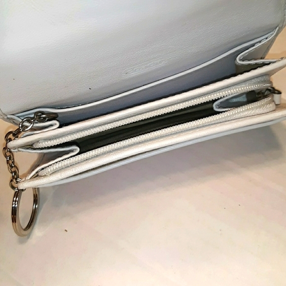 Like New COACH Vintage Hampton's Scribble Wallet - Picture 11 of 16